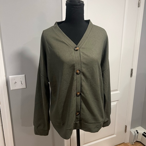 women’s forest green cardigan button up - Picture 1 of 5